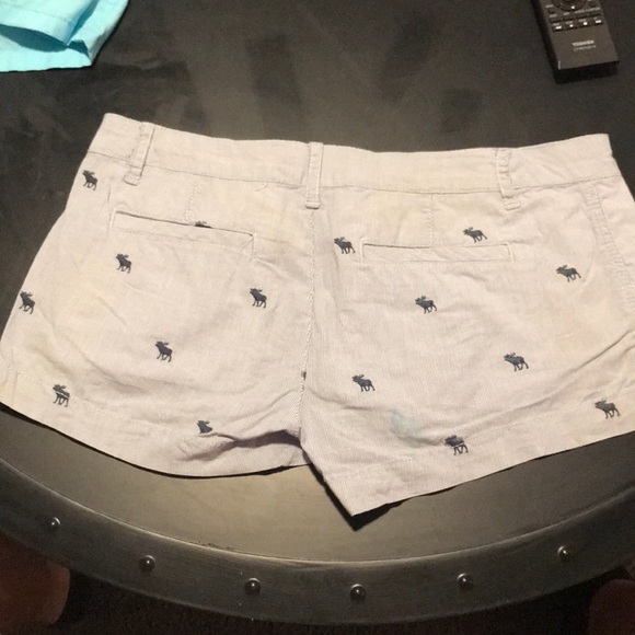 Abercrombie shorts - Picture 2 of 2
